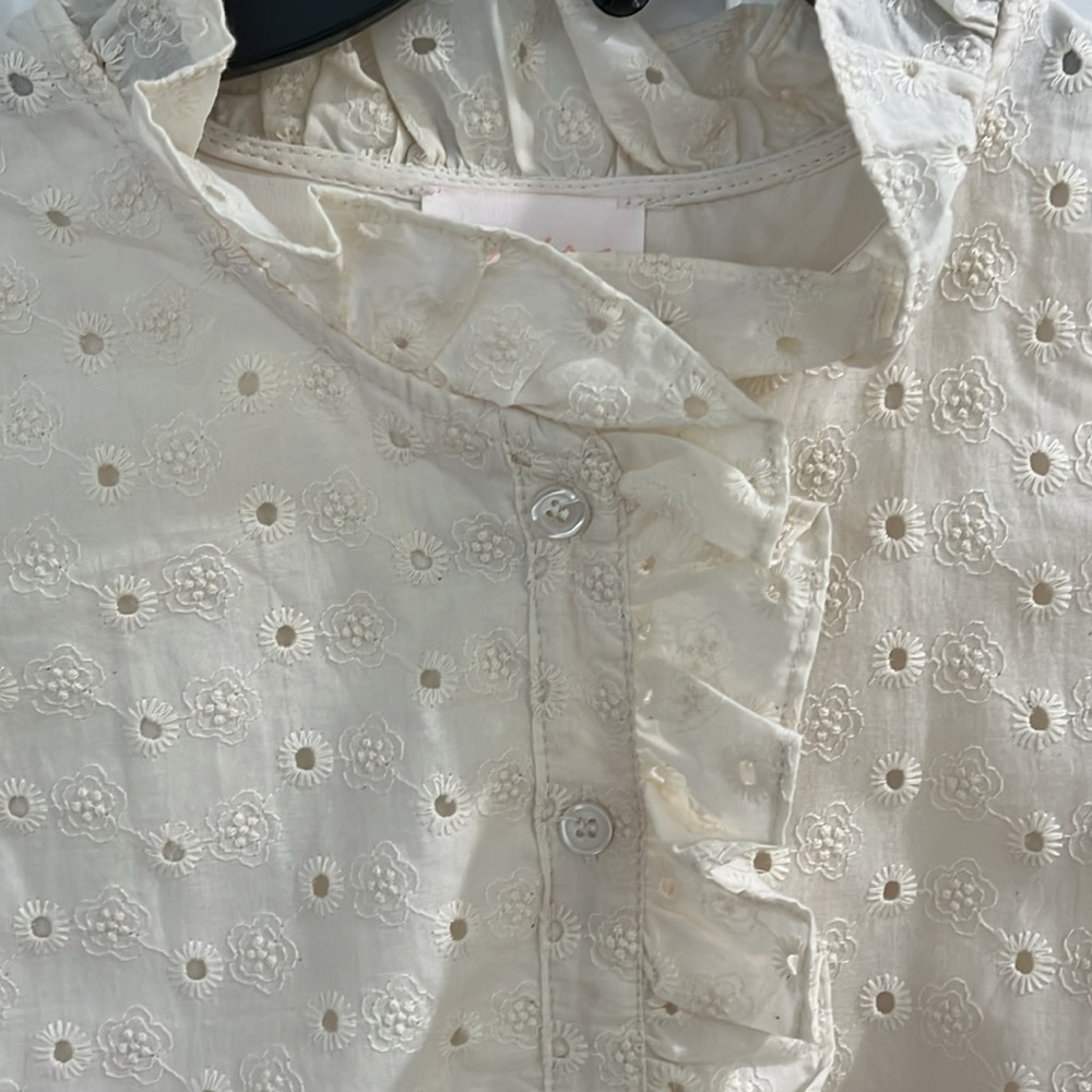Entro Cream Ruffled Blouse - Picture 2 of 6